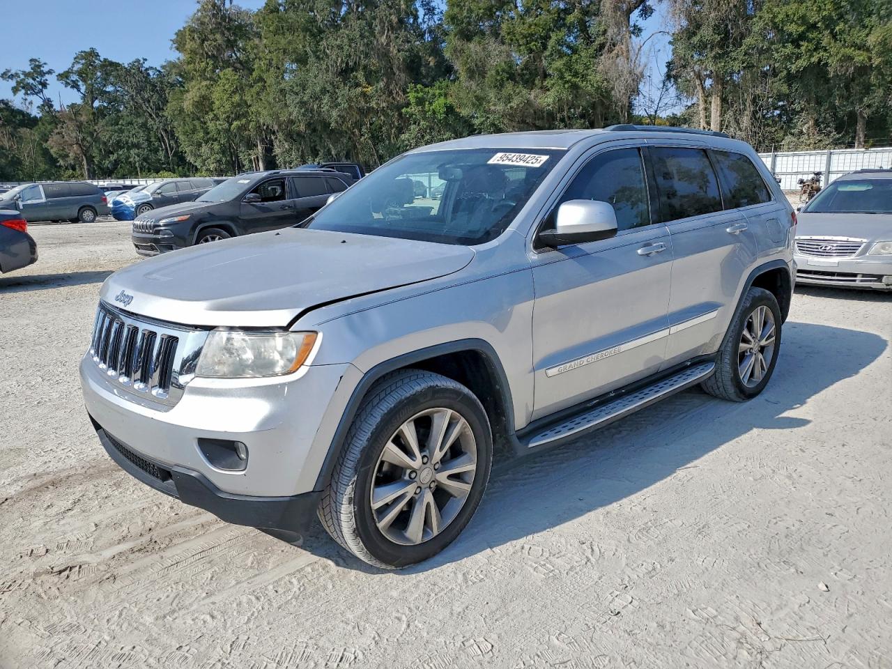 JEEP GRAND CHEROKEE LAREDO