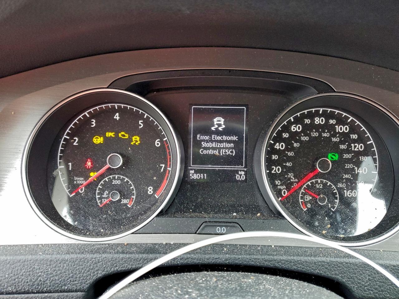 VOLKSWAGEN GOLF SPORTSVAN S