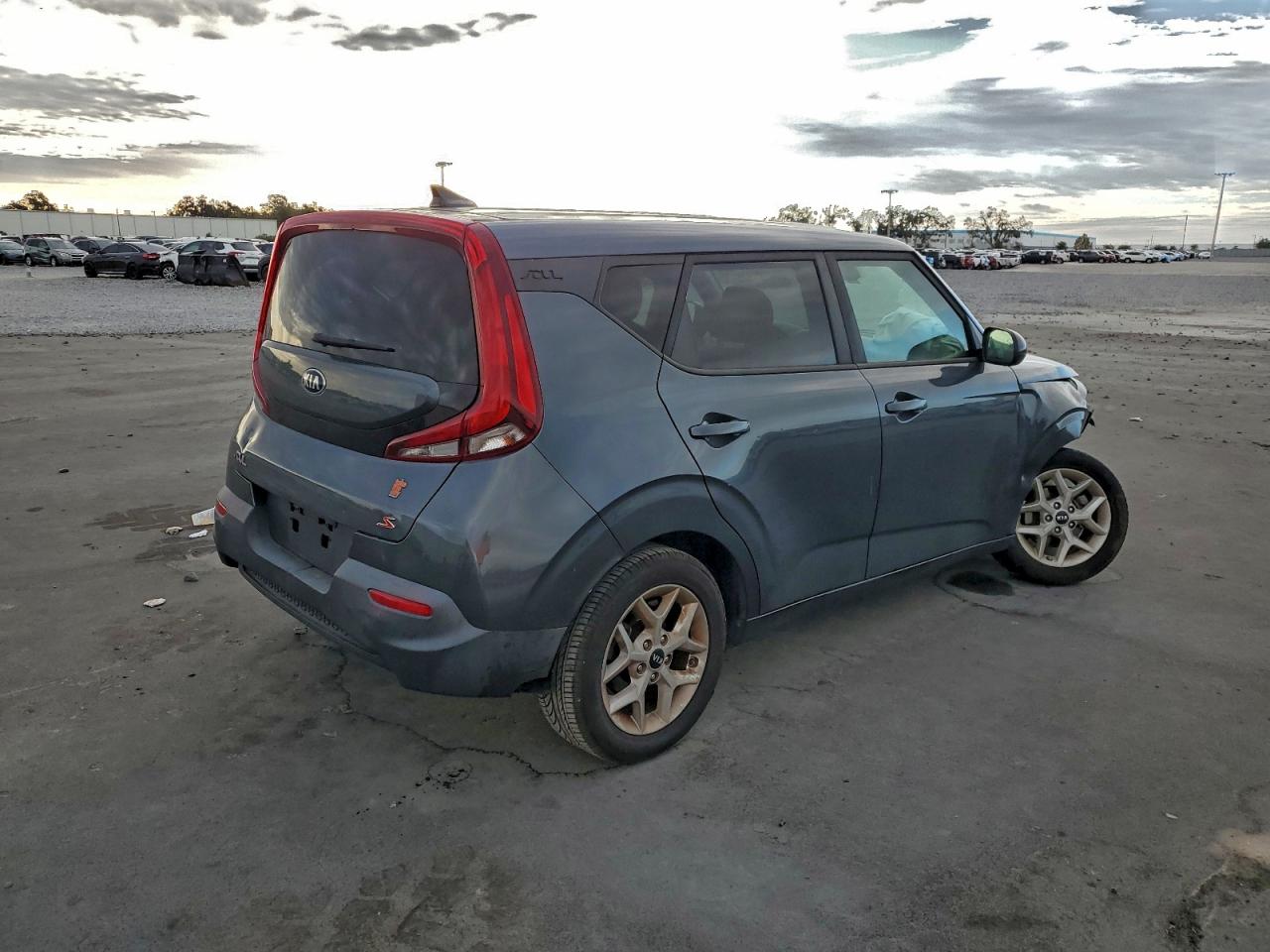 KIA SOUL LX