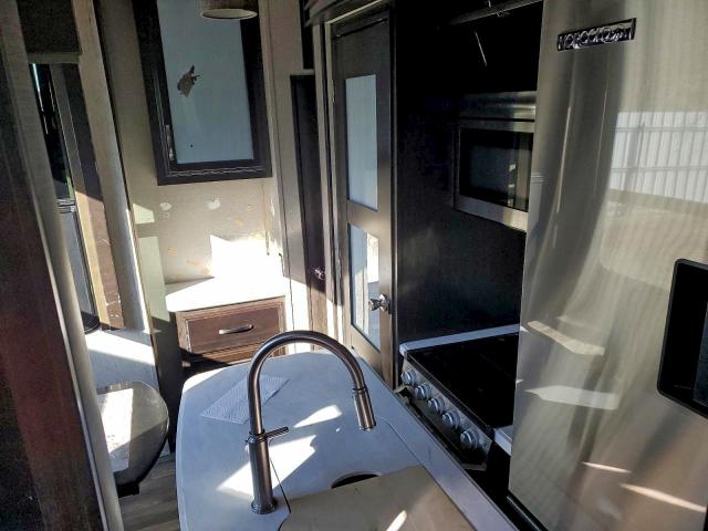 2018 GRAND DESIGN MOMENTUM #3303842530