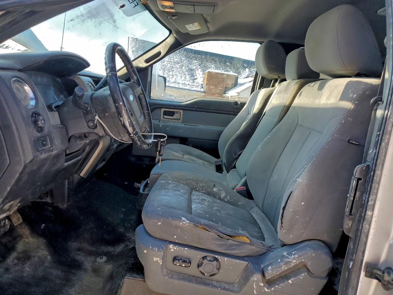 FORD F-150 SUPER CAB