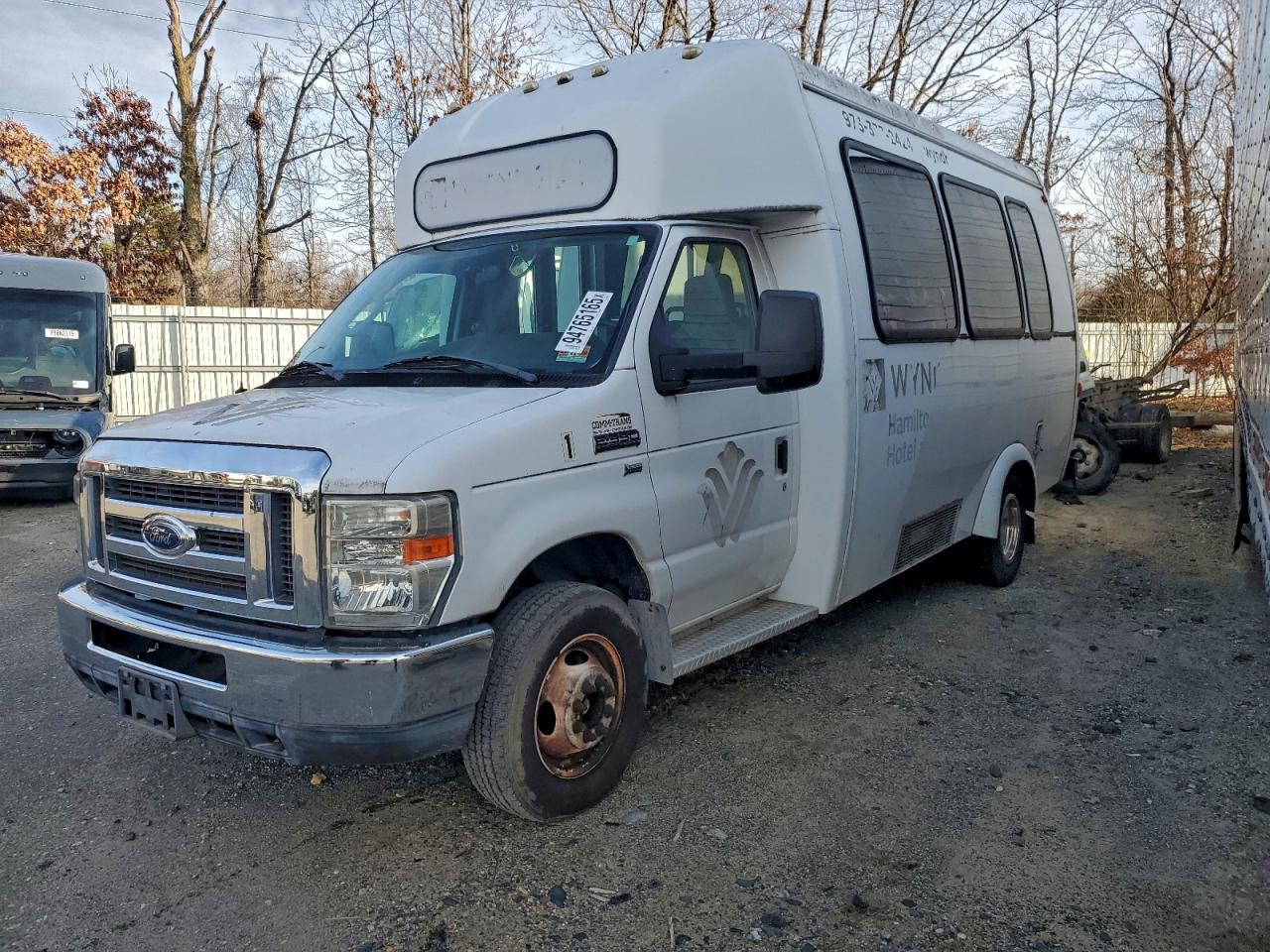 FORD ECONOLINE E350 SUPER DUTY CUTAWAY VAN