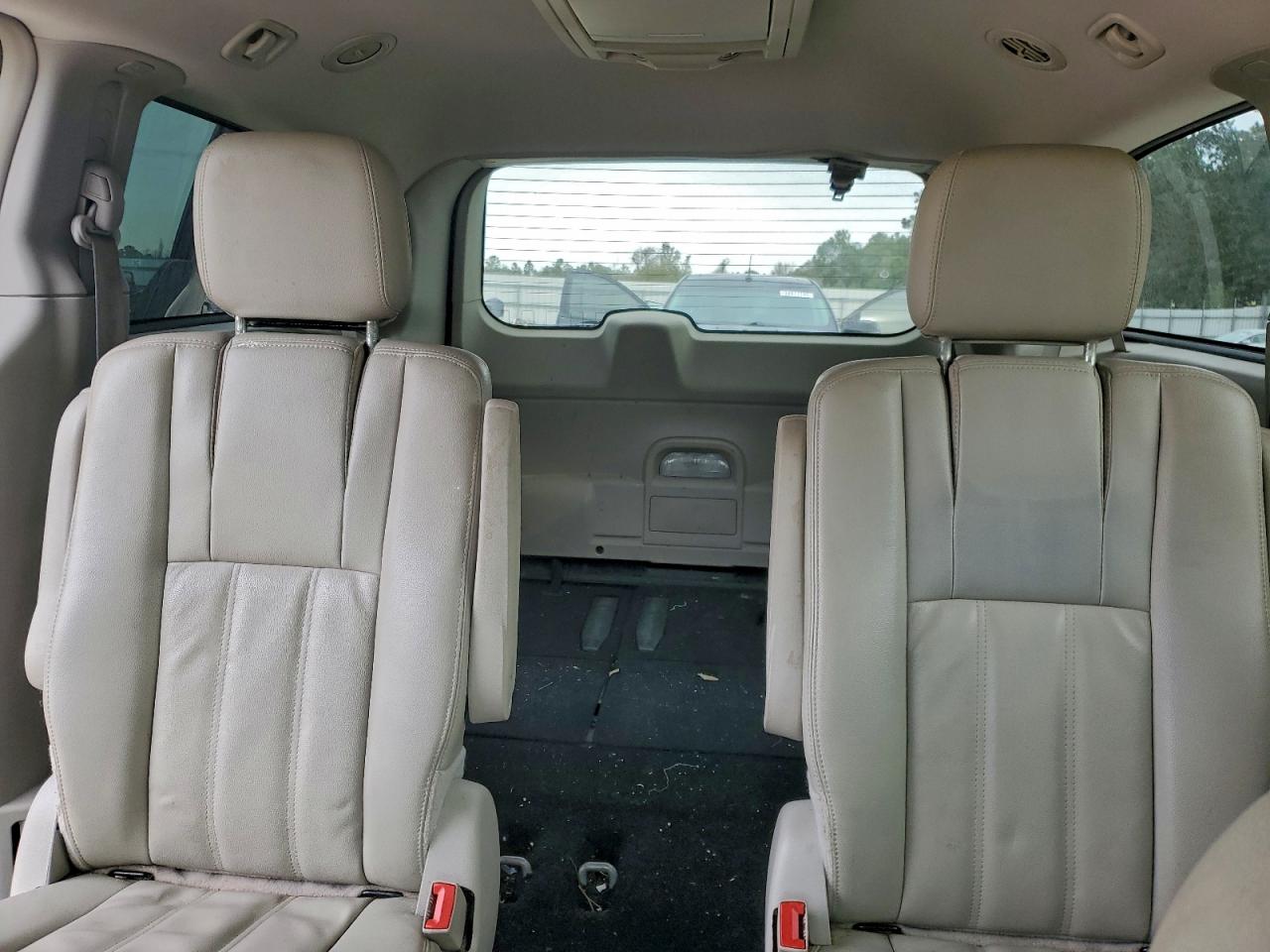 CHRYSLER TOWN & COUNTRY TOURING