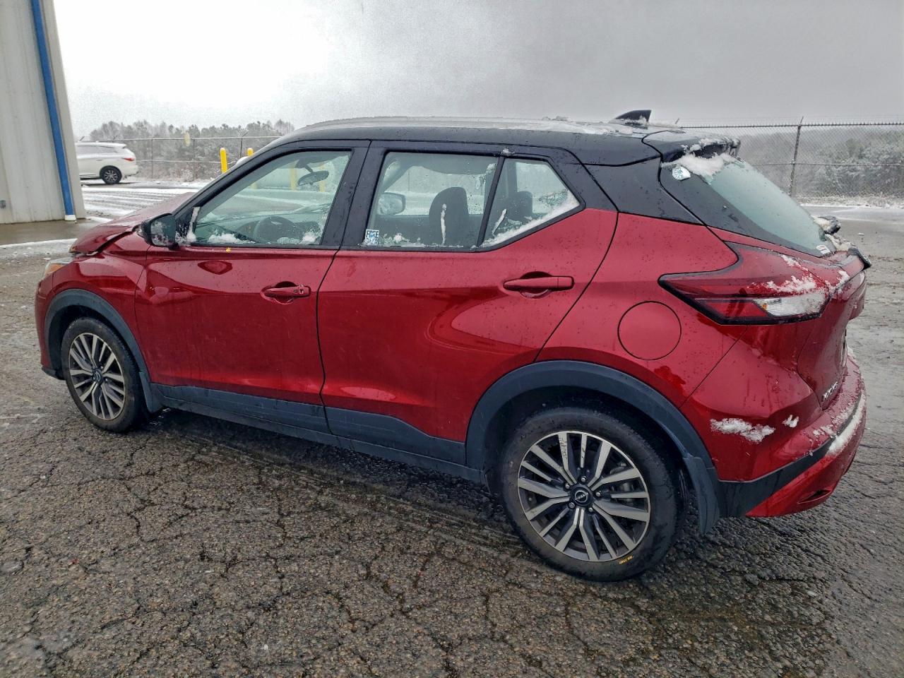 NISSAN KICKS SV