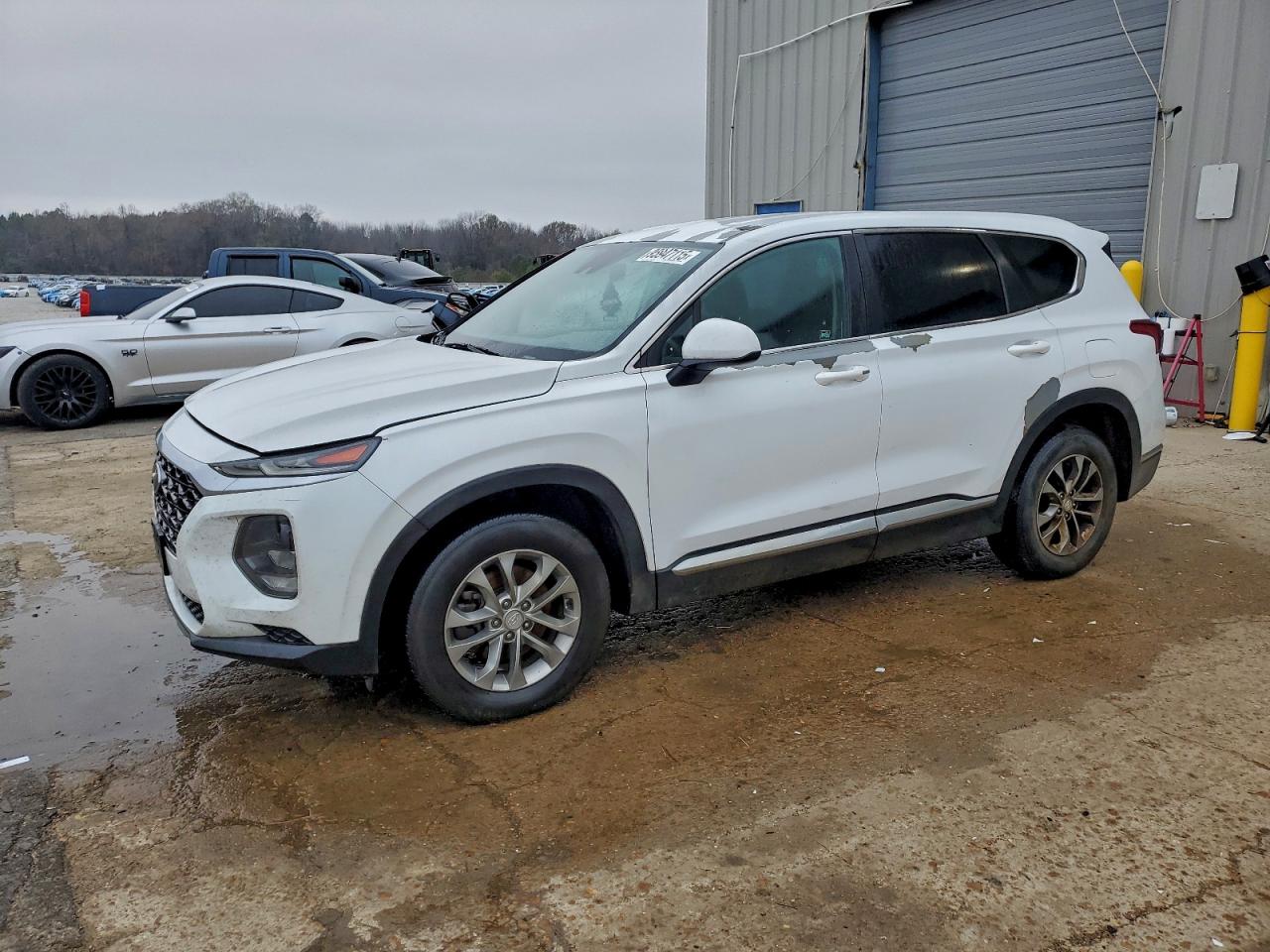 Lot #3311460245 2019 HYUNDAI SANTA FE S
