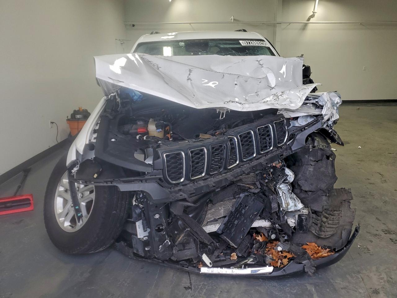 Lot #3317831206 2023 JEEP GRAND CHER