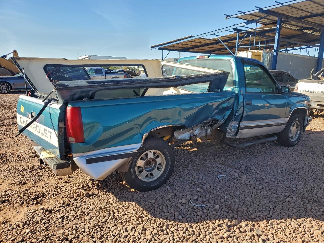 Lot #3311750741 1997 CHEVROLET GMT-400 C1