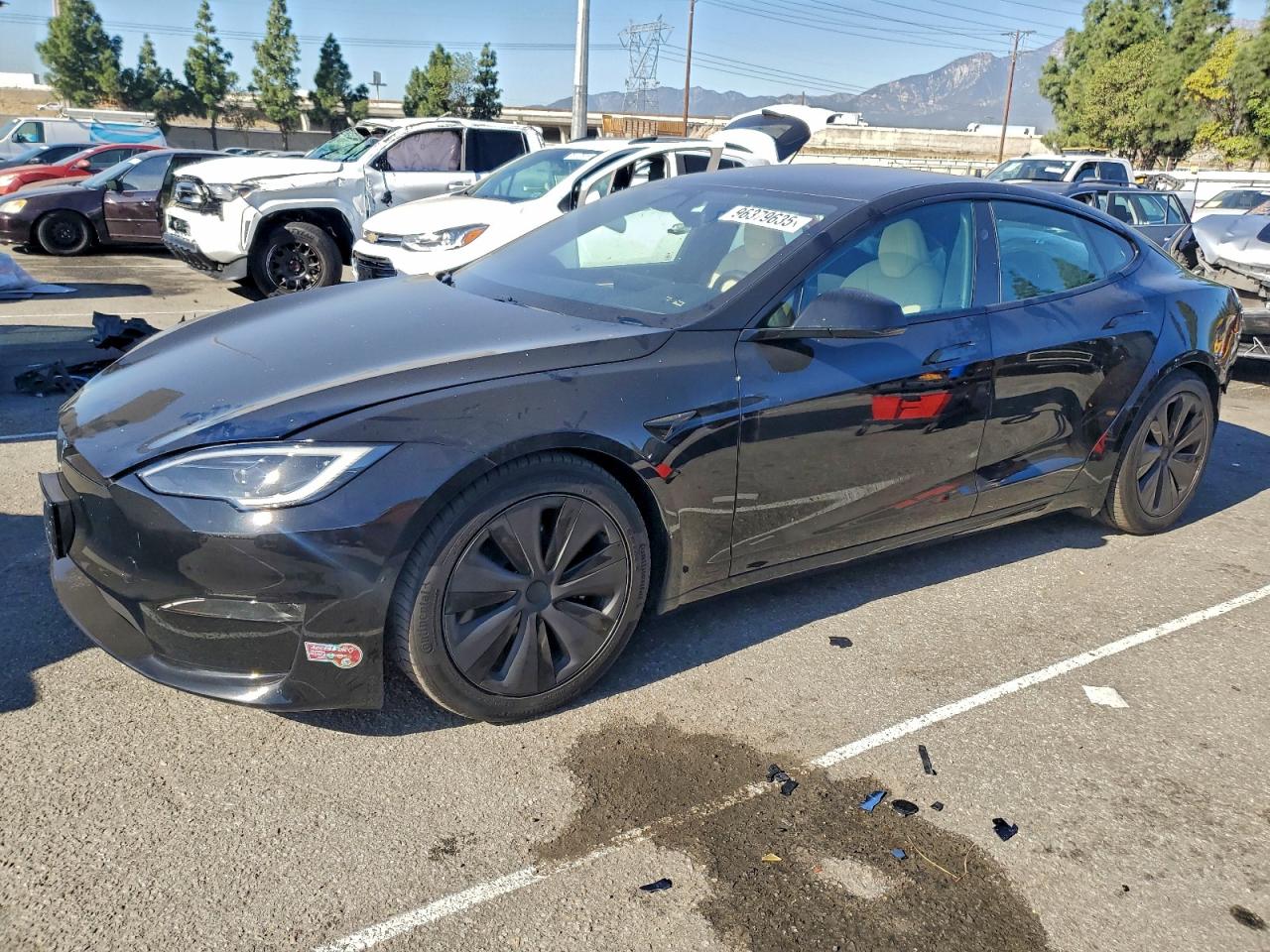 TESLA MODEL S