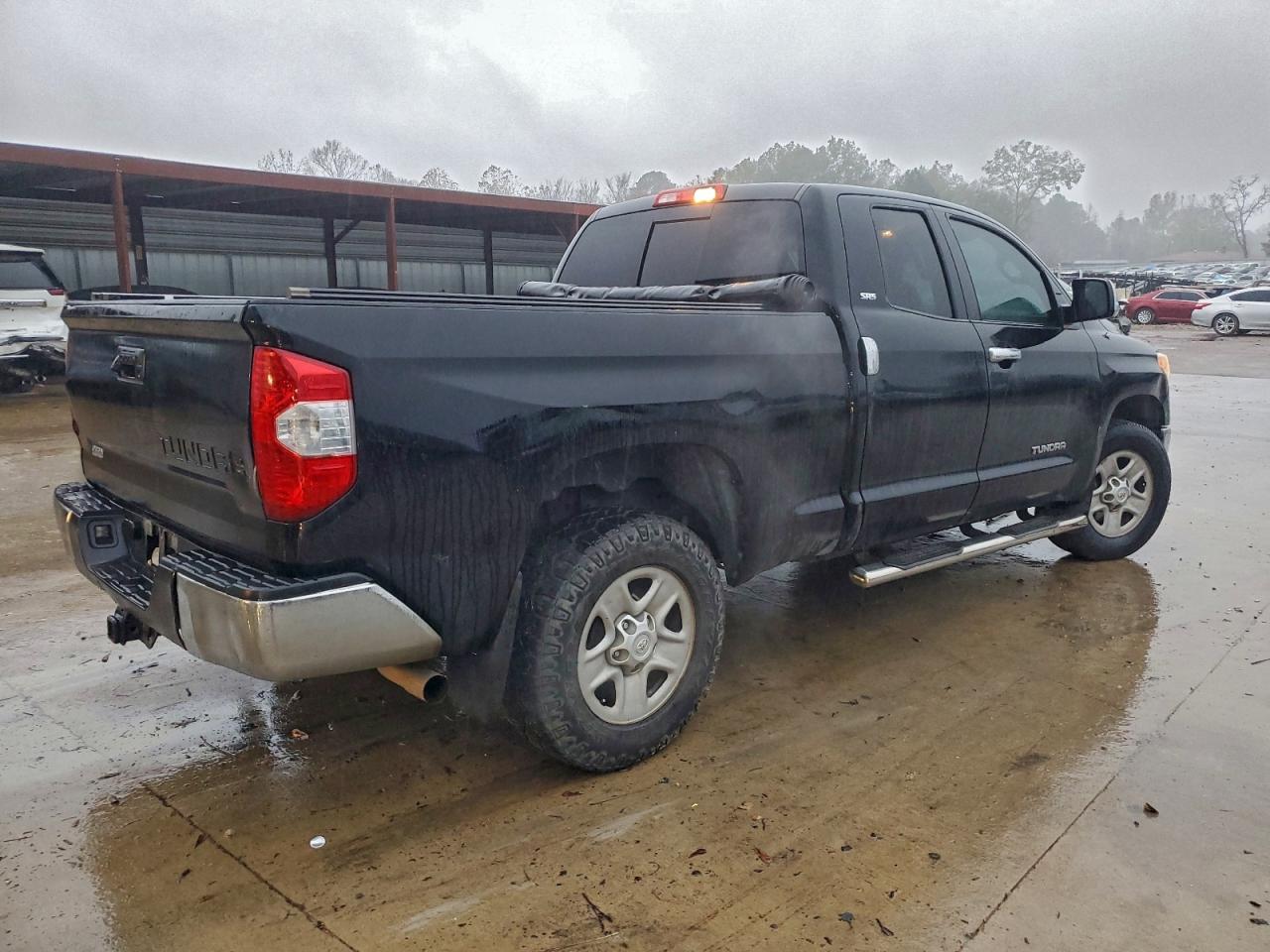 TOYOTA TUNDRA DOUBLE CAB SR