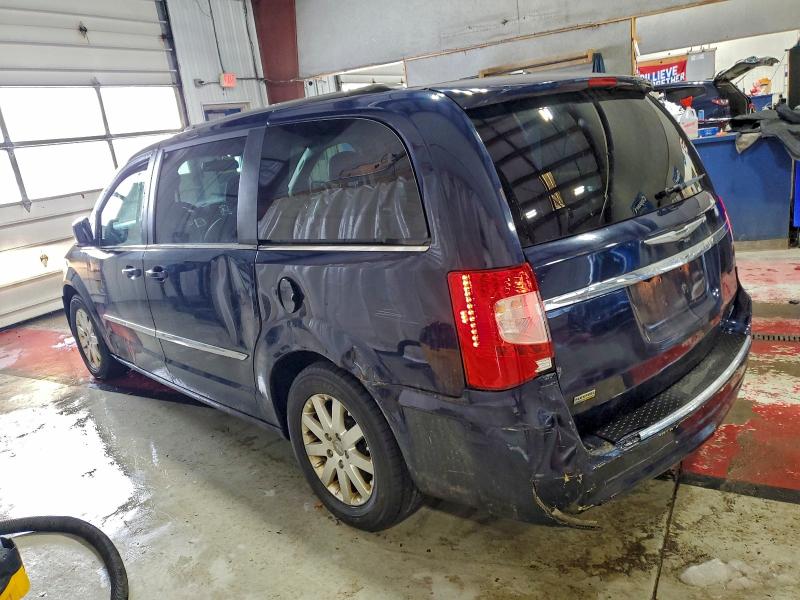 2015 CHRYSLER TOWN & COU #3304632950