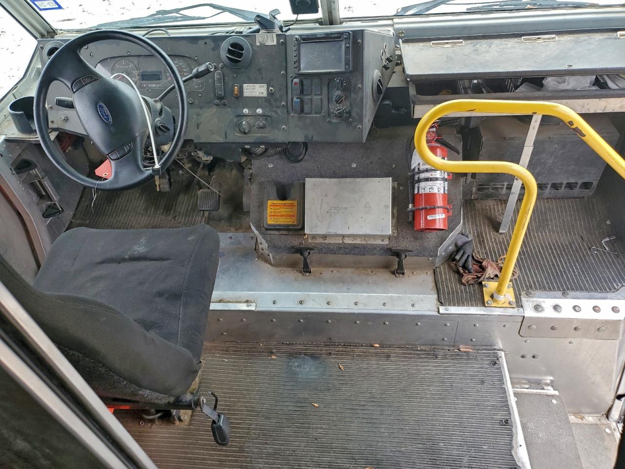 Lot #3310377966 2015 FORD F59