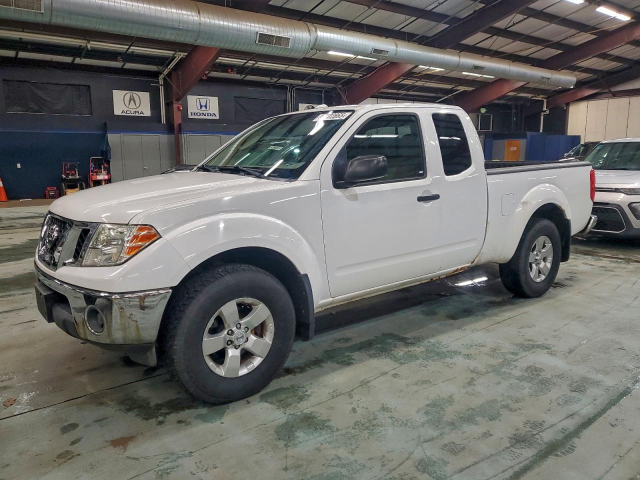 NISSAN FRONTIER SV