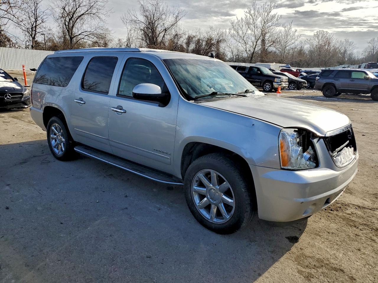 GMC YUKON DENALI
