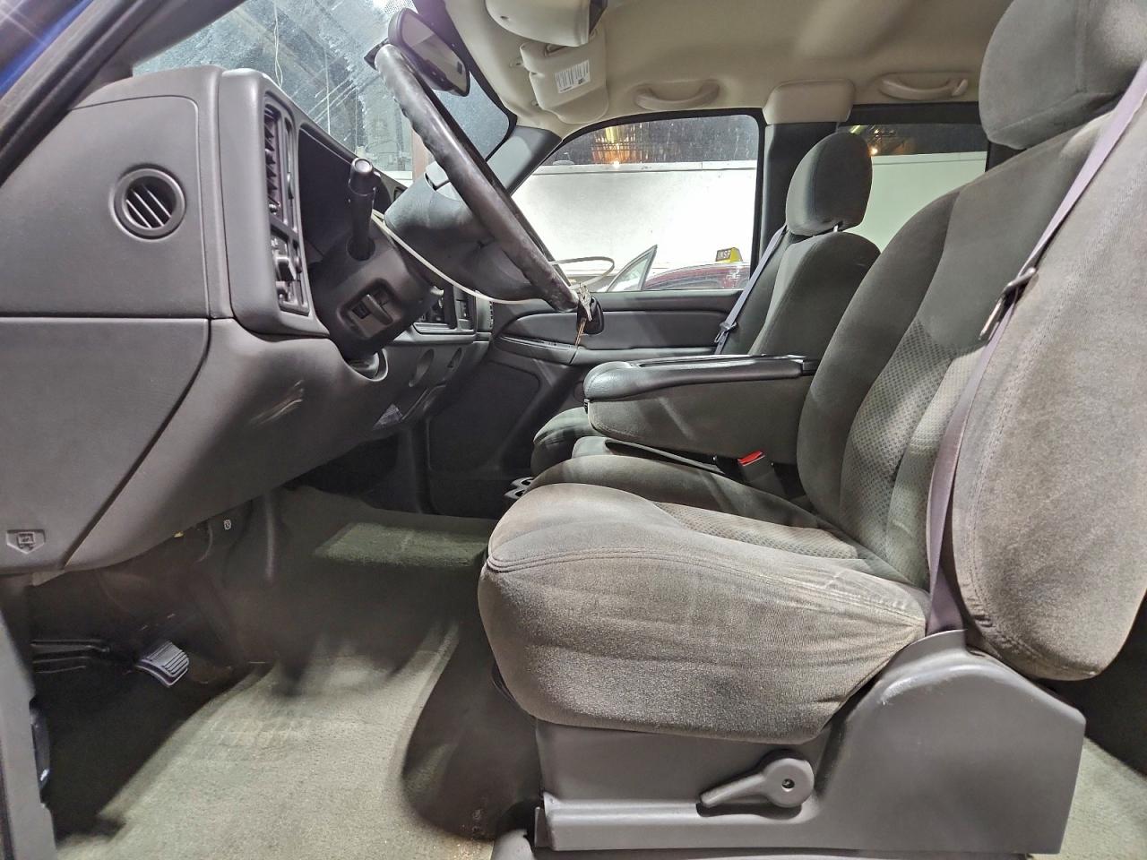 Lot #3302804928 2004 CHEVROLET SILVERADO