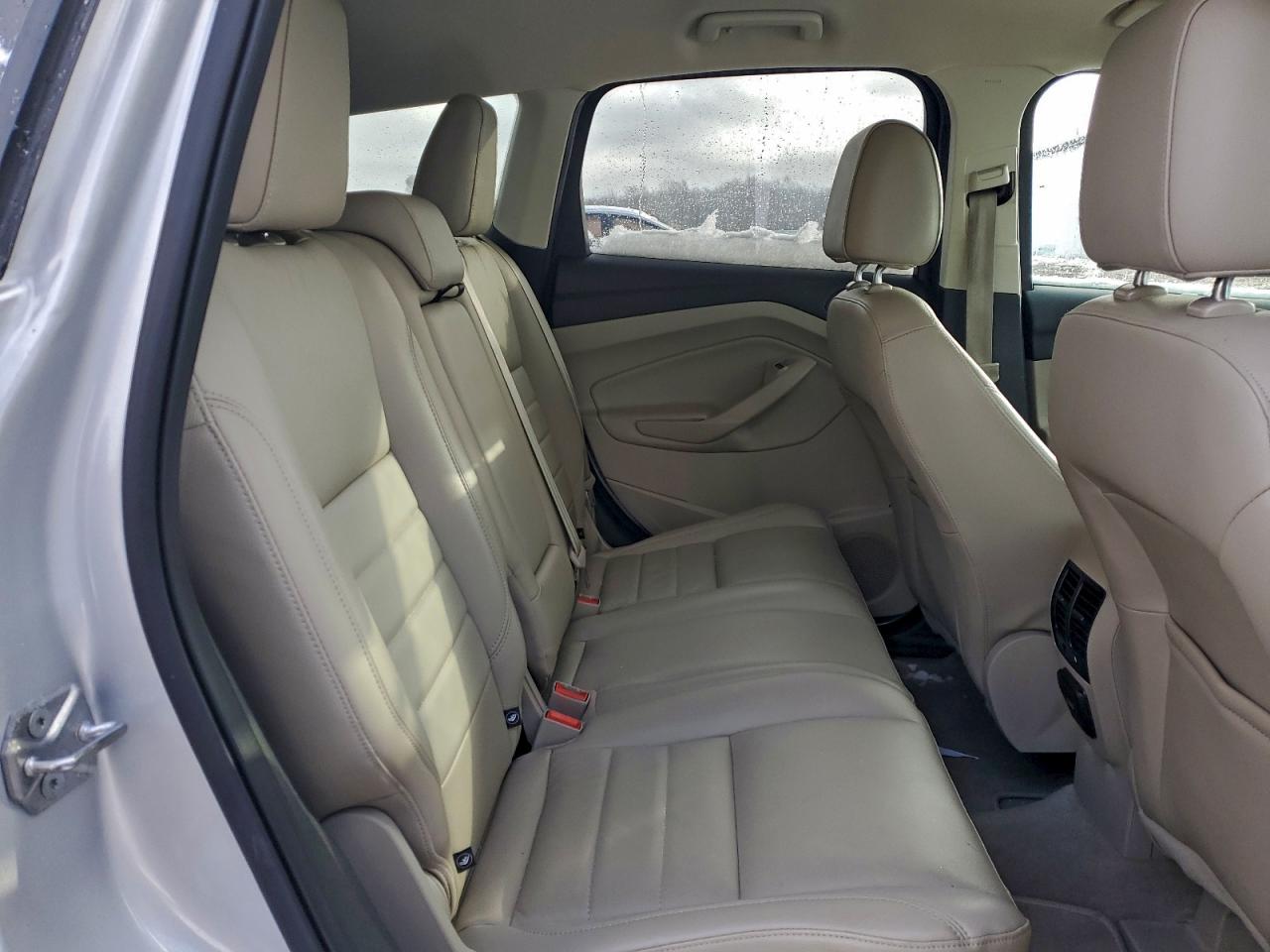 FORD ESCAPE TITANIUM