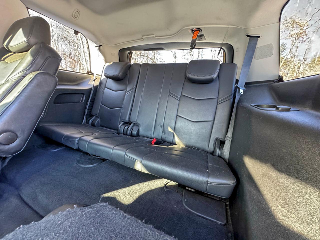 CADILLAC ESCALADE LUXURY