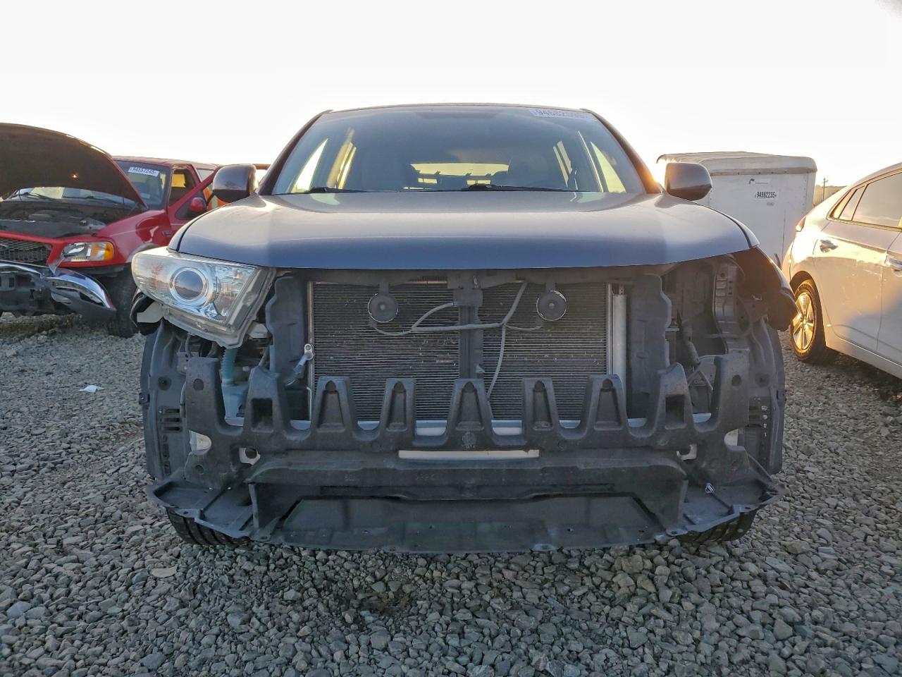 TOYOTA HIGHLANDER BASE