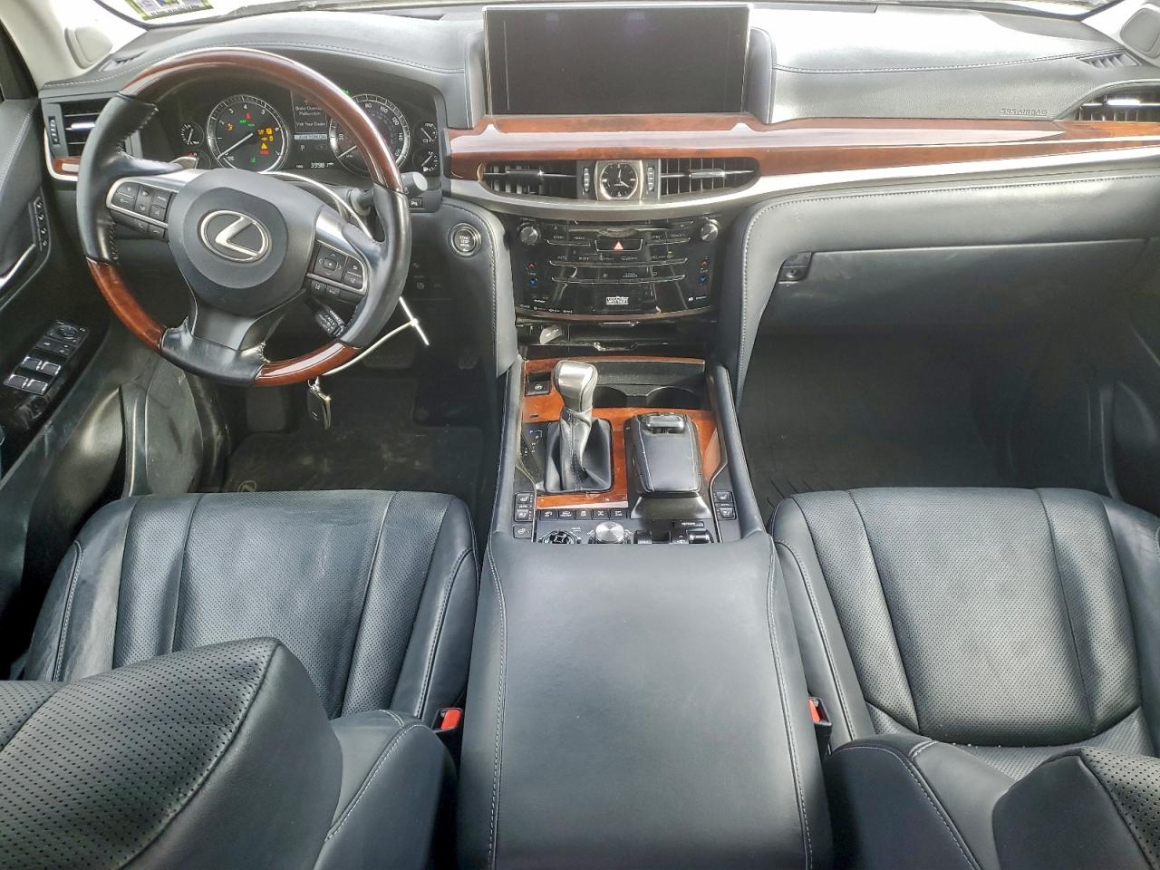 LEXUS LX 570