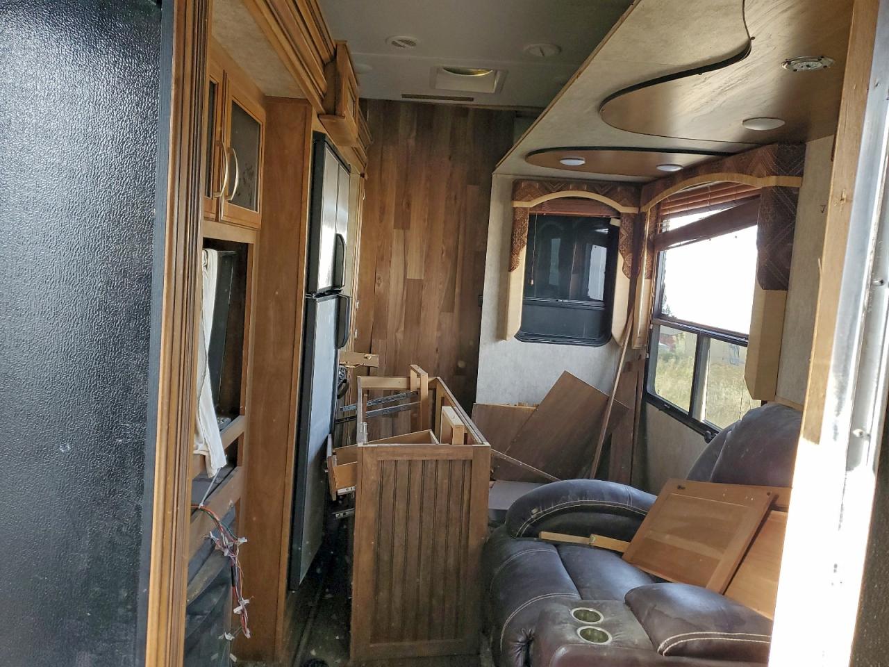 Lot #3309623053 2015 KEYSTONE MONTANA