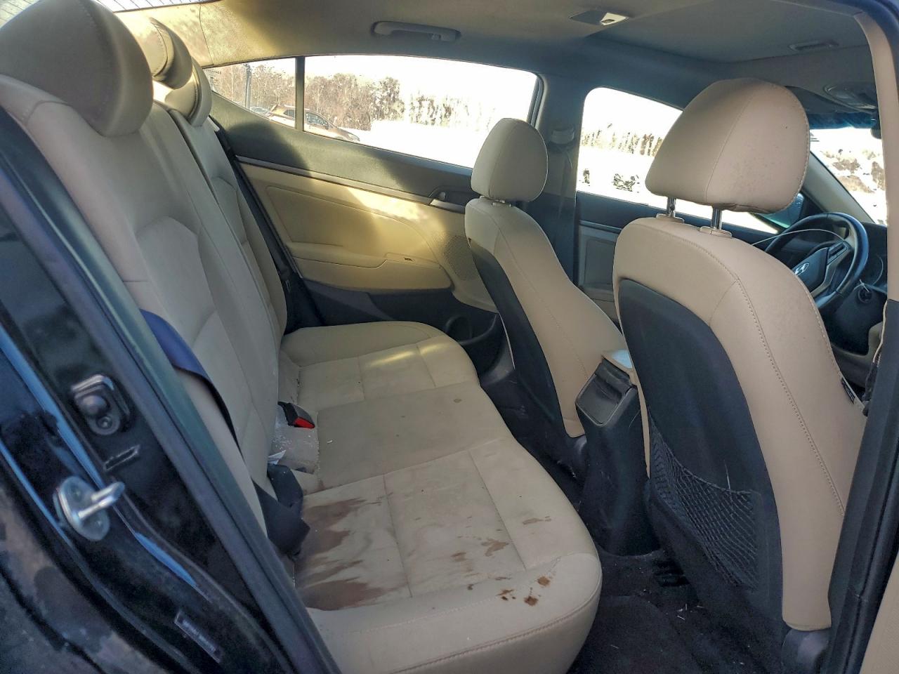 Lot #3302909107 2017 HYUNDAI ELANTRA SE