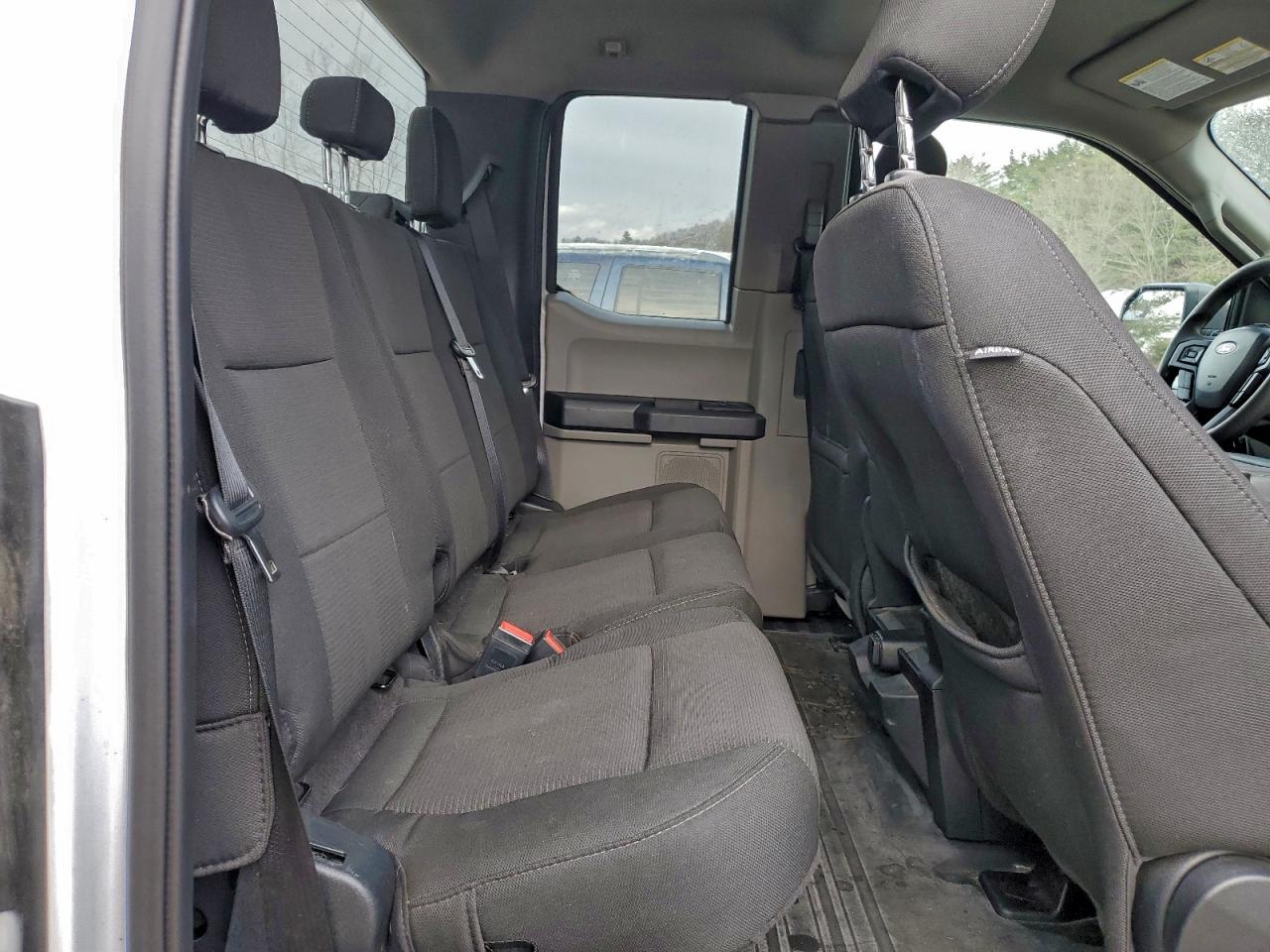 FORD F-150 SUPER CAB