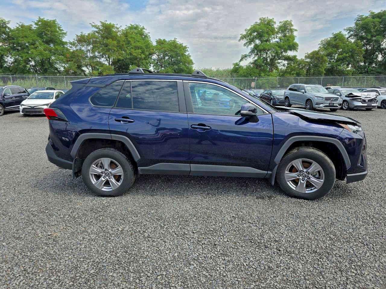 Lot #3318925950 2023 TOYOTA RAV4 XLE