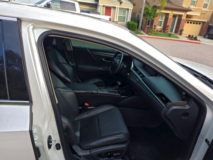 2021 LEXUS ES 300H #3305289331