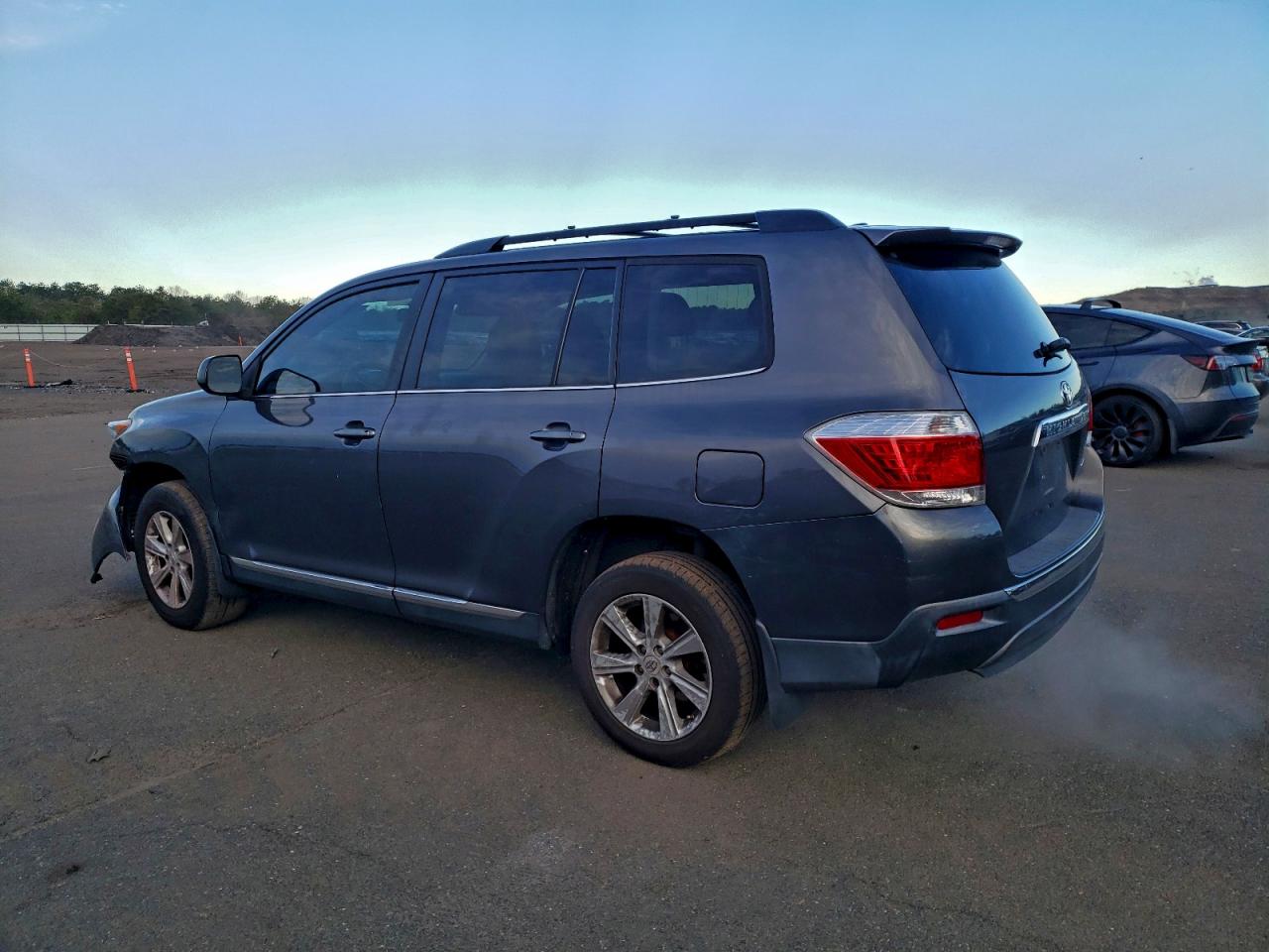 TOYOTA HIGHLANDER BASE