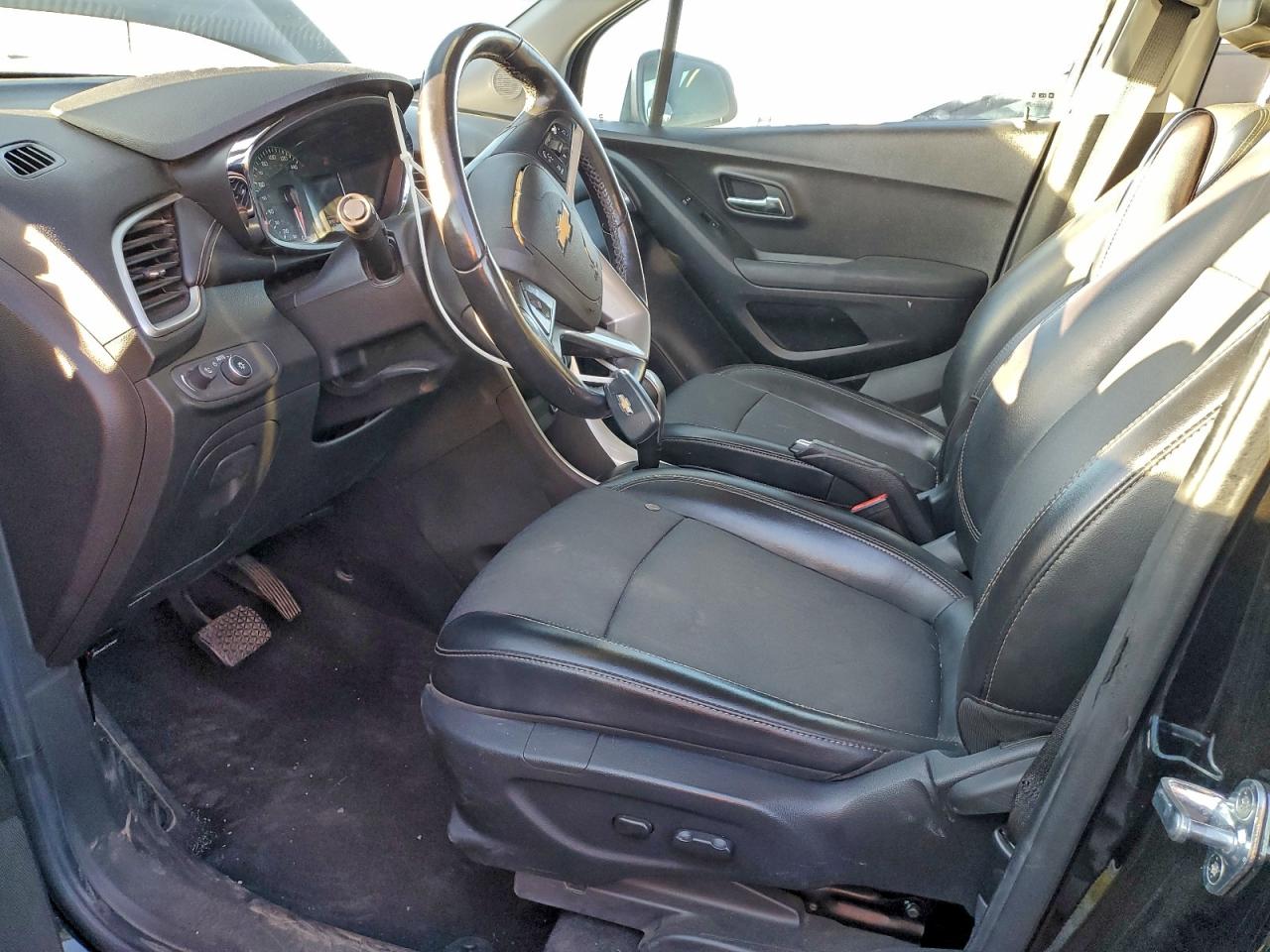 Lot #3309521578 2019 CHEVROLET TRAX 1LT