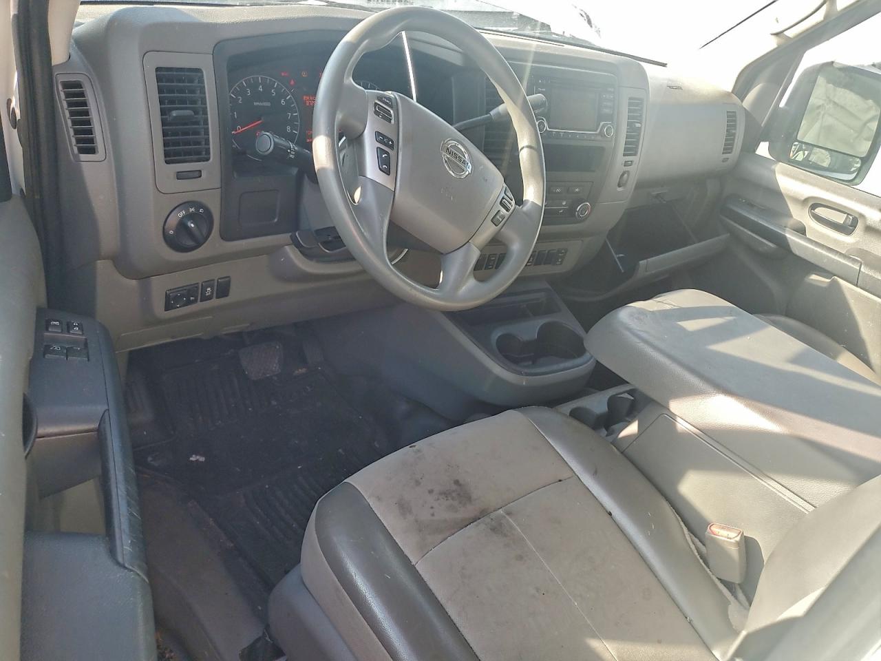 NISSAN NV1500 1500 S