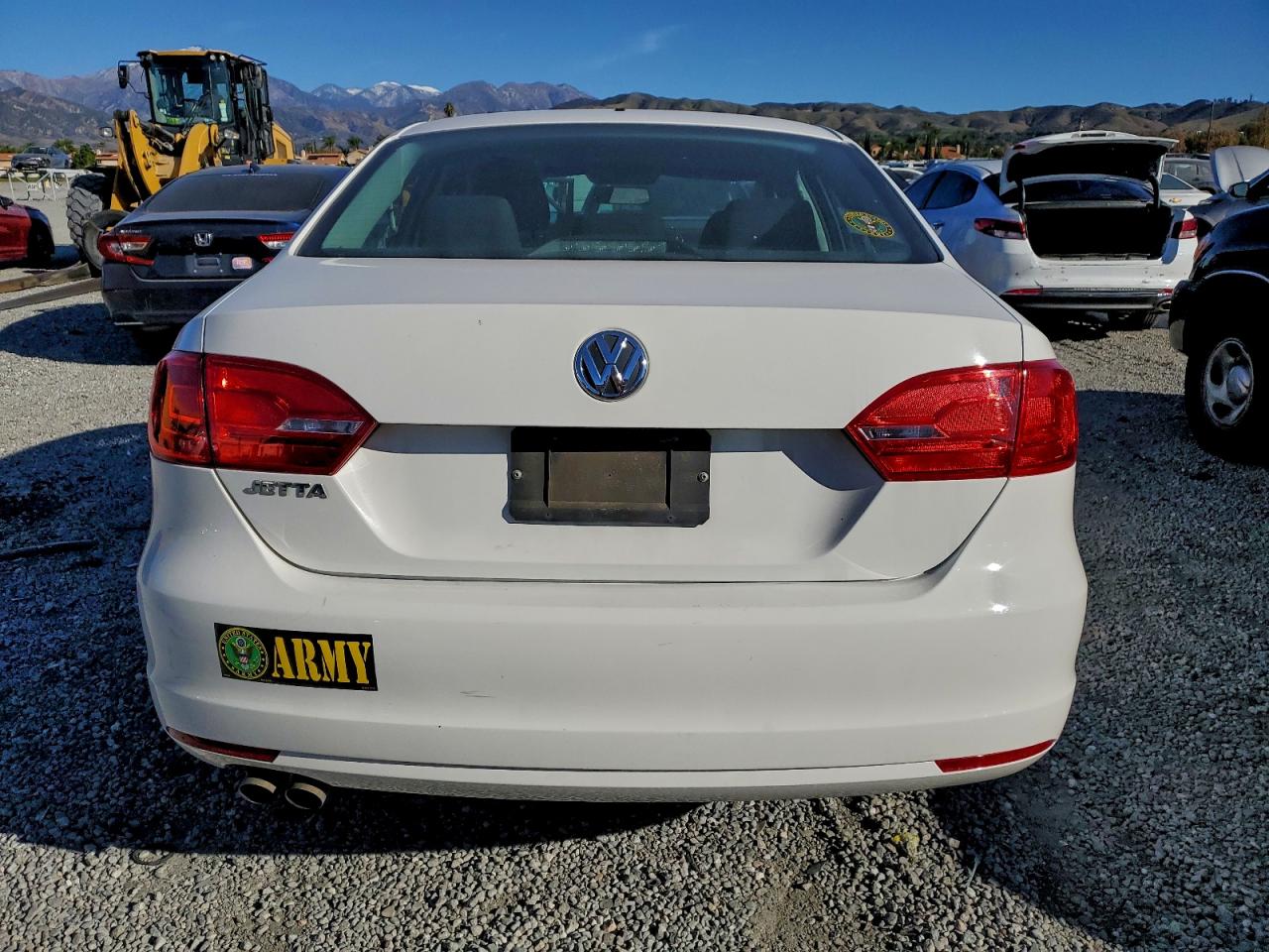 VOLKSWAGEN JETTA BASE