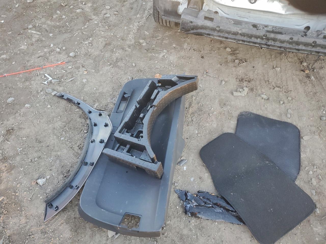 VOLKSWAGEN TAOS SE IQ DRIVE