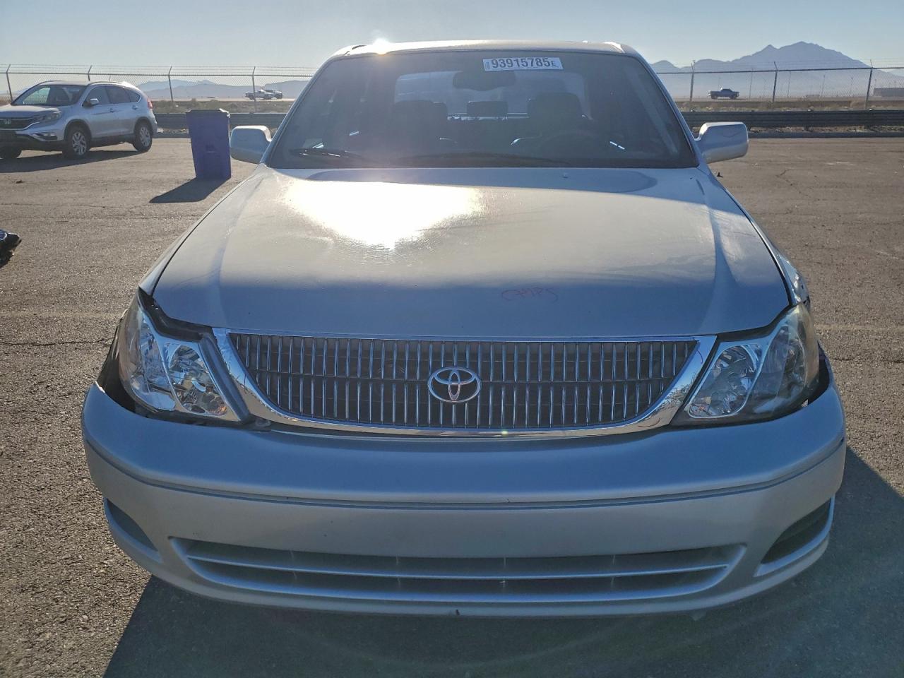 Lot #3317121981 2001 TOYOTA AVALON XL