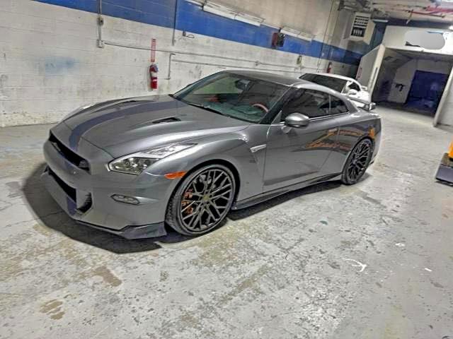 2024 NISSAN GT-R PREMI #3305417444