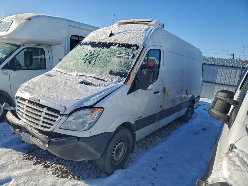 2013 FREIGHTLINER SPRINTER 2 #3304743905