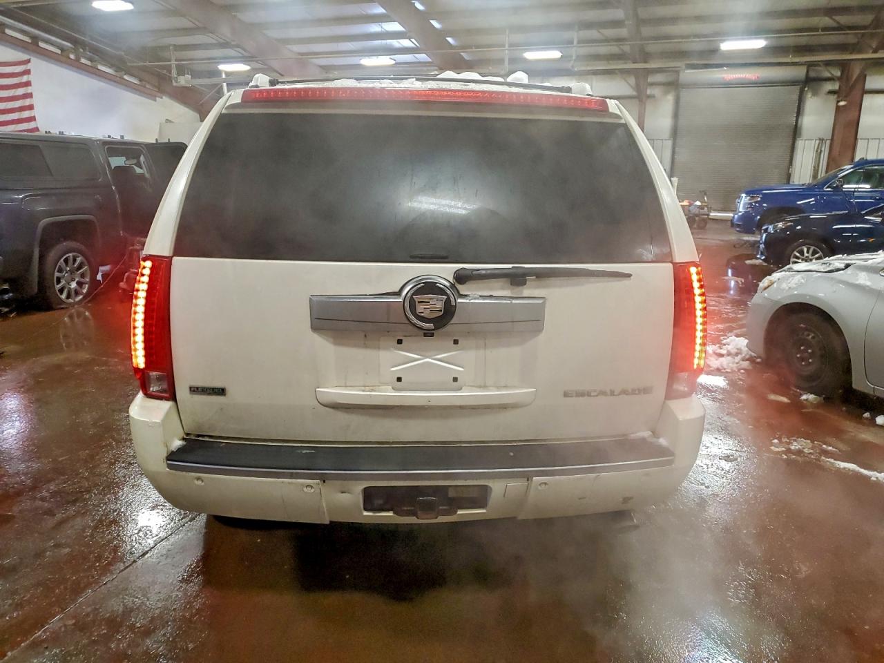 CADILLAC ESCALADE