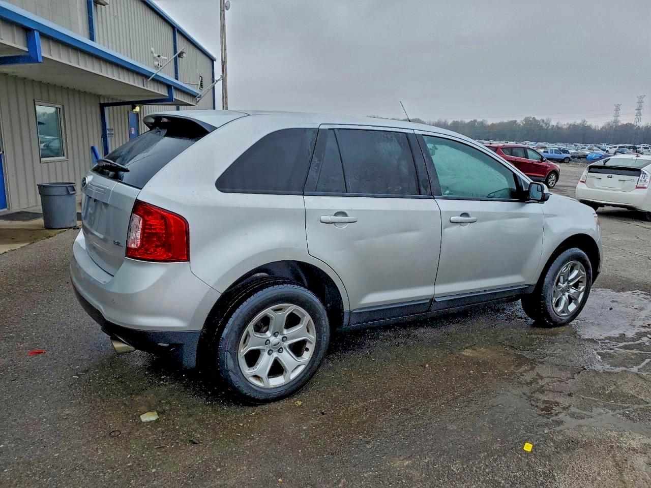 FORD EDGE SEL