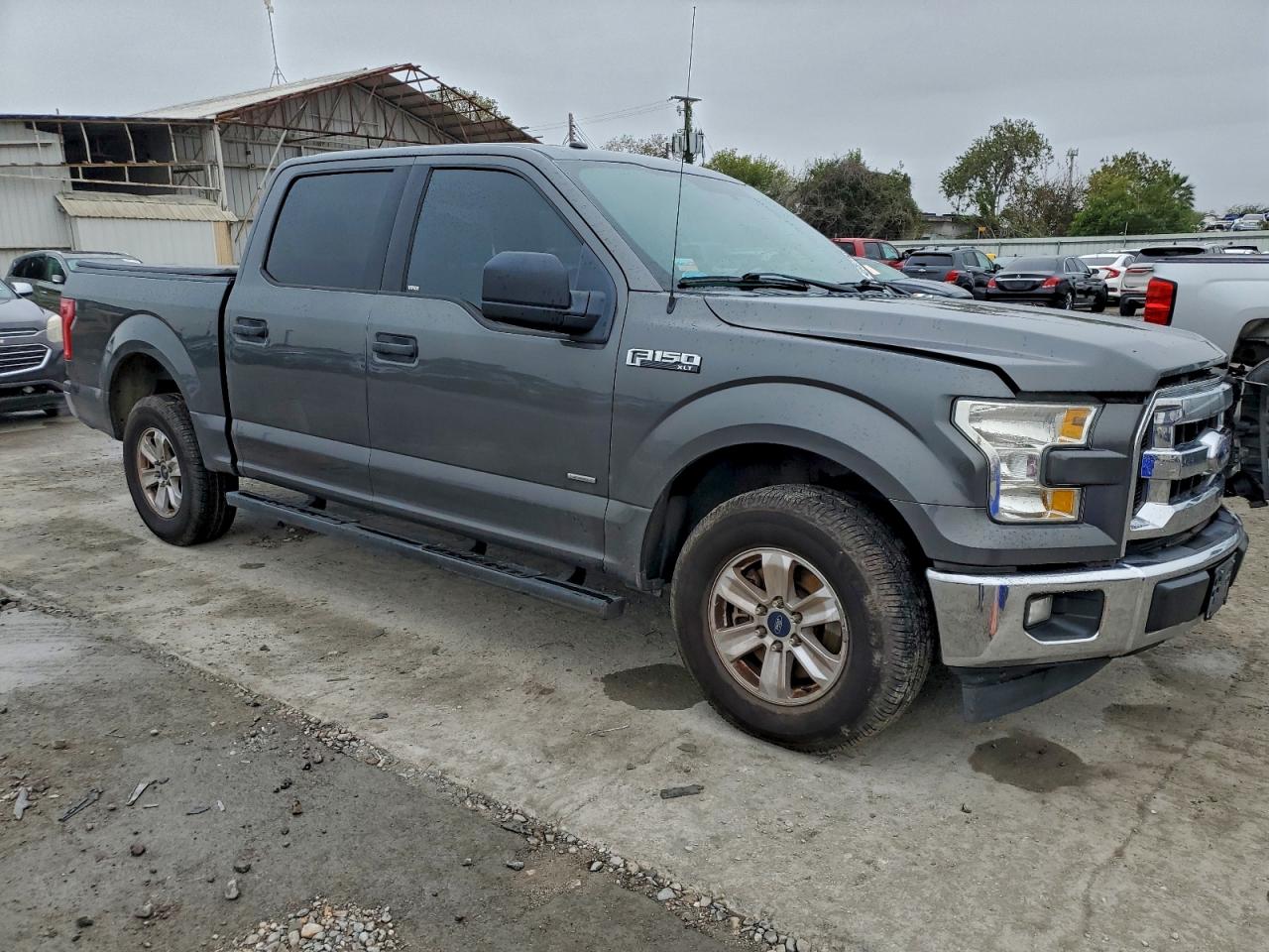 FORD F-150 SUPERCREW