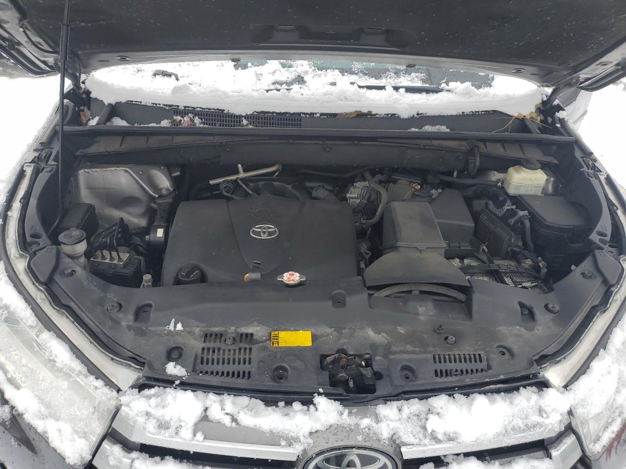 TOYOTA HIGHLANDER SE