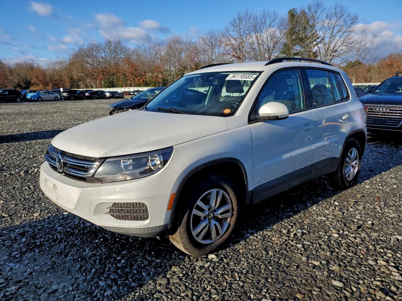 VOLKSWAGEN TIGUAN S