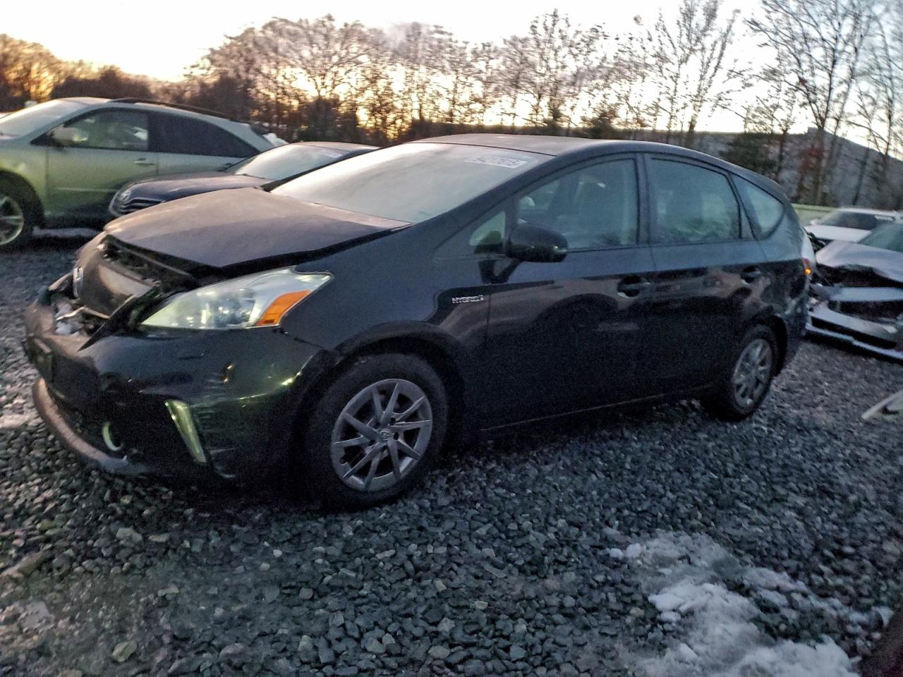 Lot #3312289770 2012 TOYOTA PRIUS V