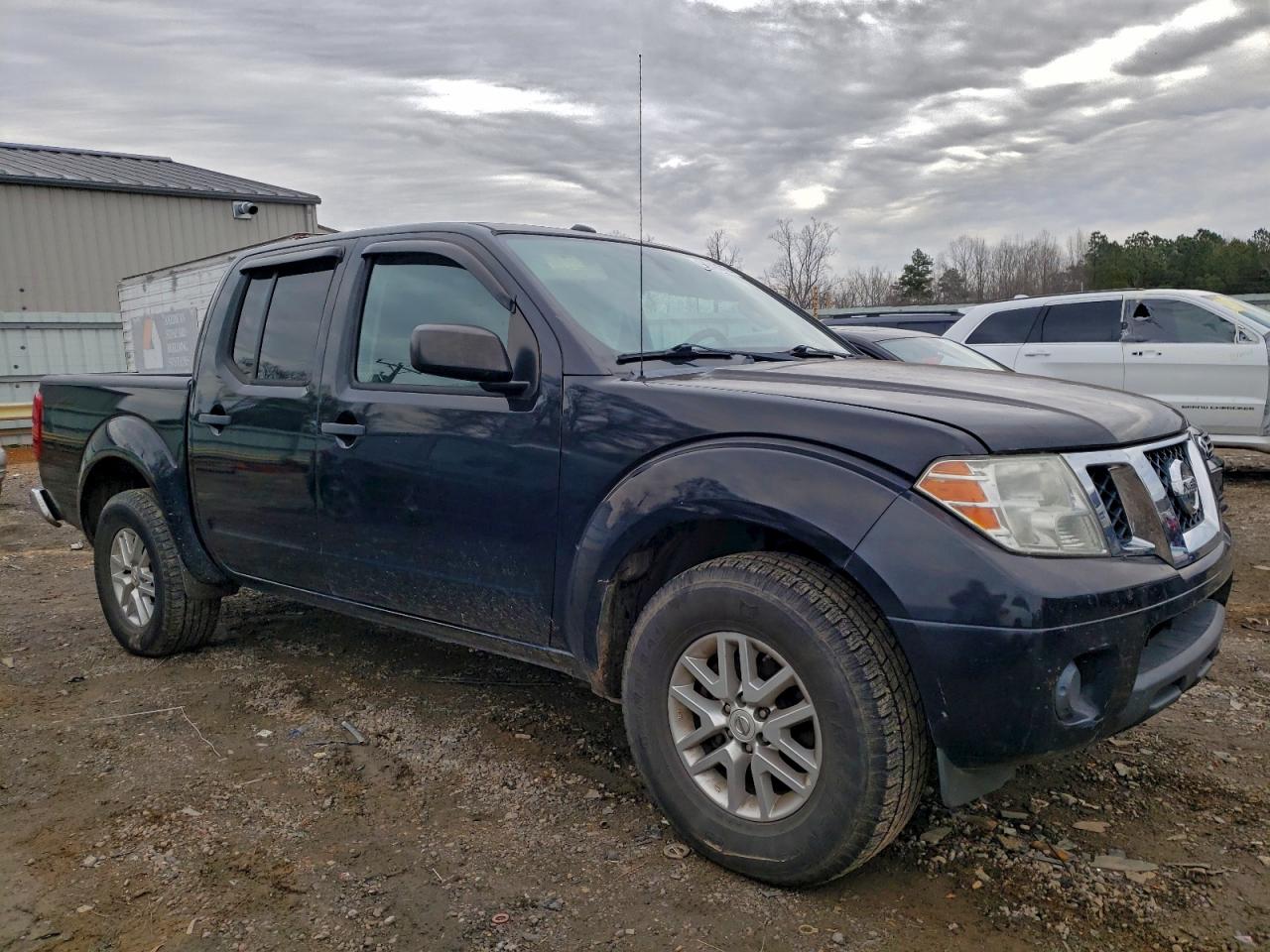 NISSAN FRONTIER S