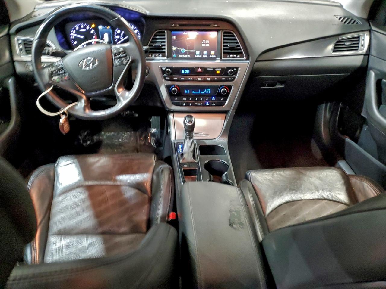 HYUNDAI SONATA SPORT