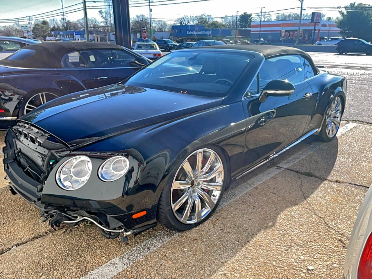BENTLEY CONTINENTAL GTC V8