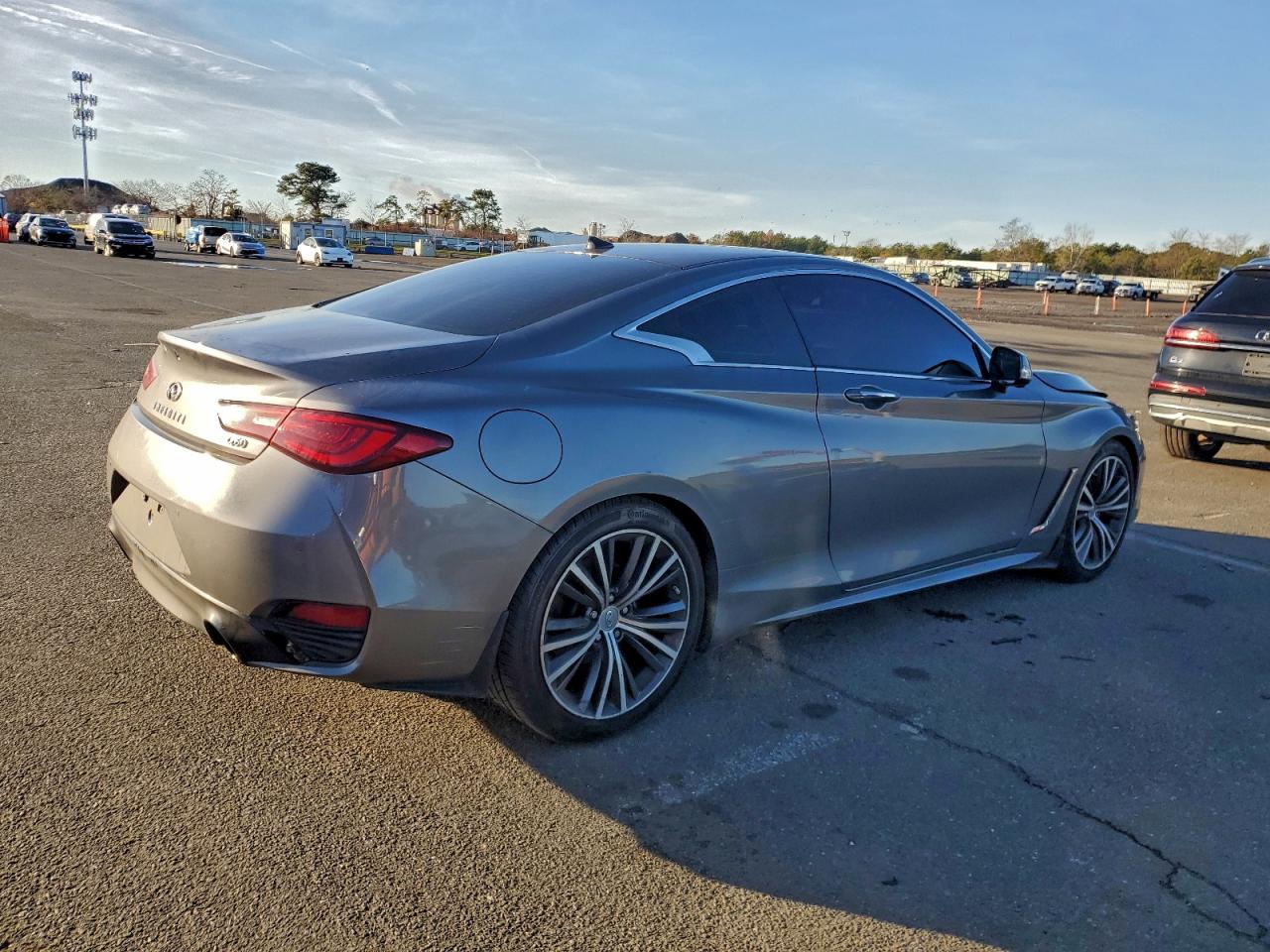 INFINITI Q60 PREMIUM
