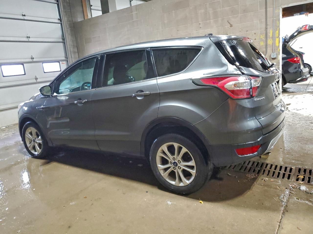 Lot #3309201640 2017 FORD ESCAPE SE