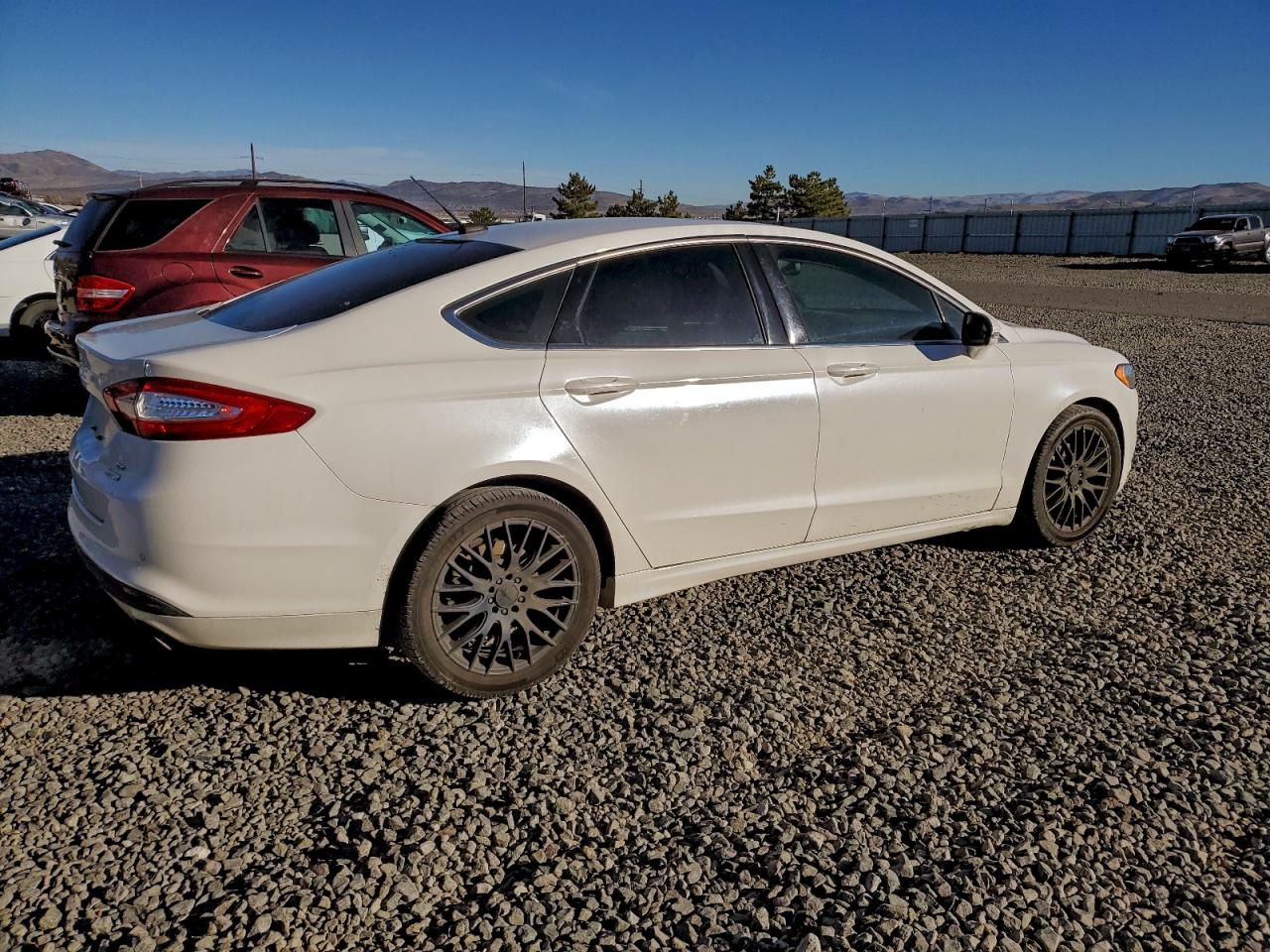 FORD FUSION SE