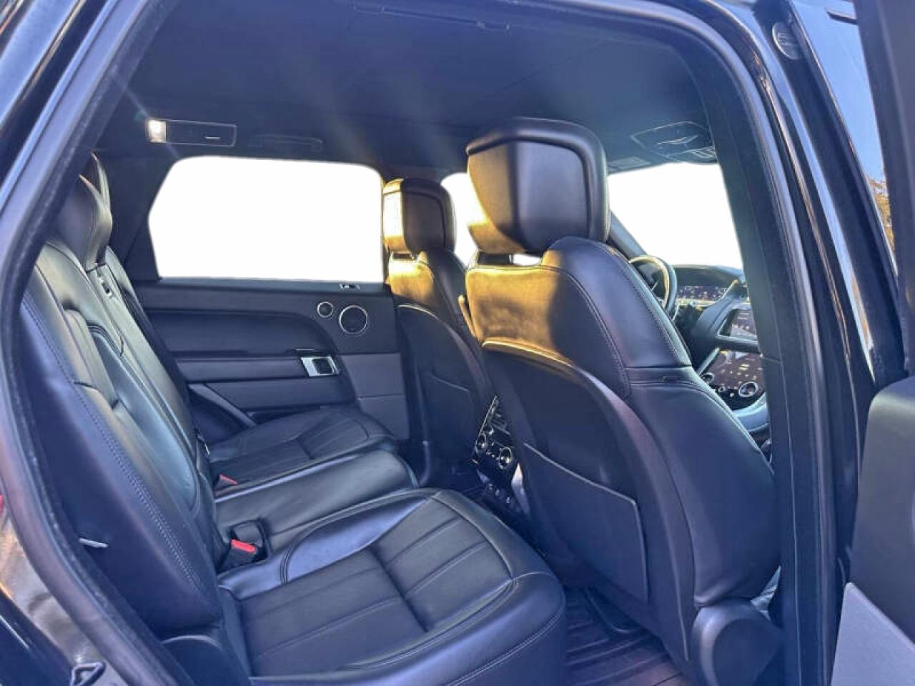 LAND ROVER RANGE ROVER HSE SILVER EDITION