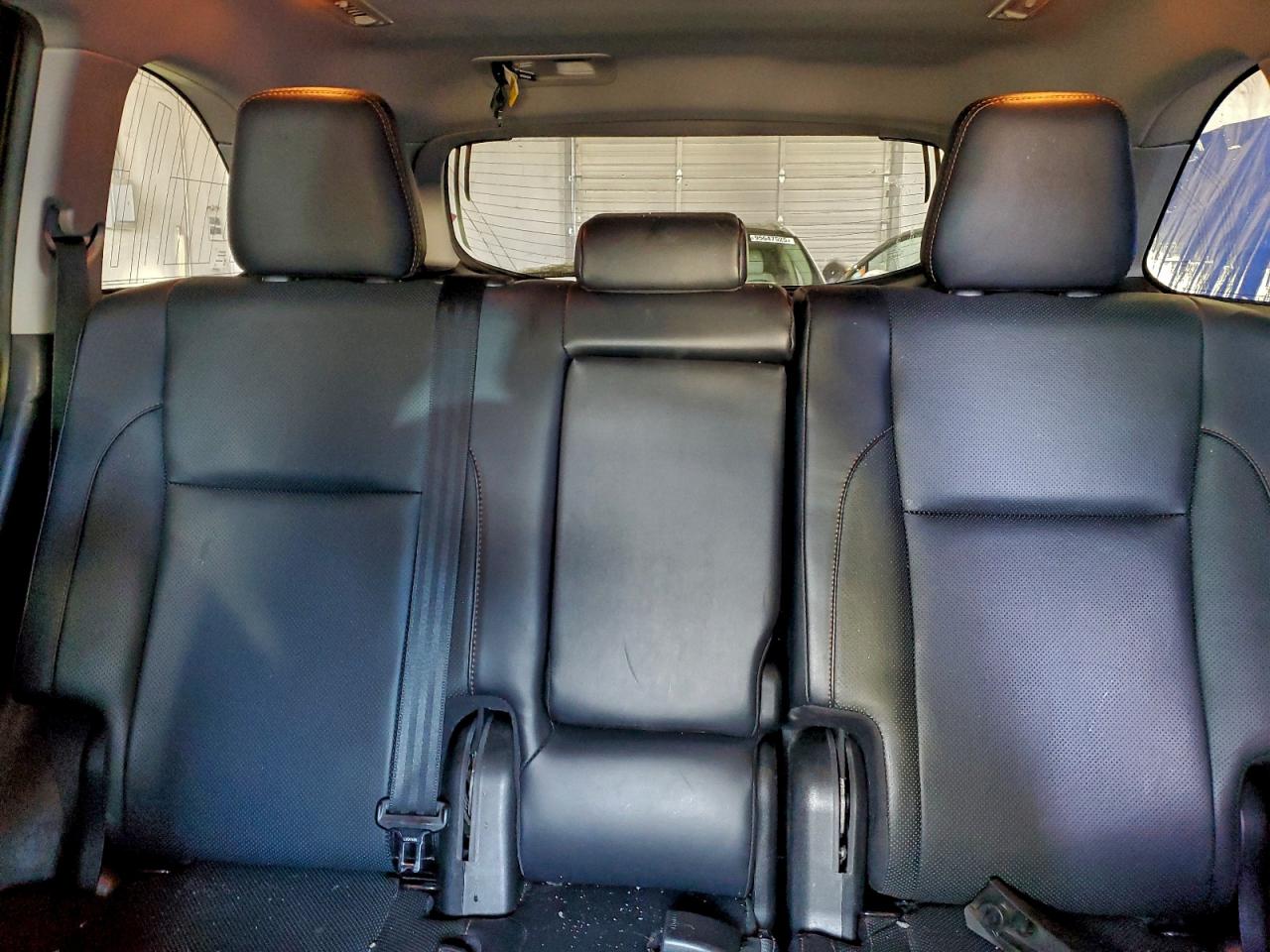 TOYOTA HIGHLANDER LIMITED