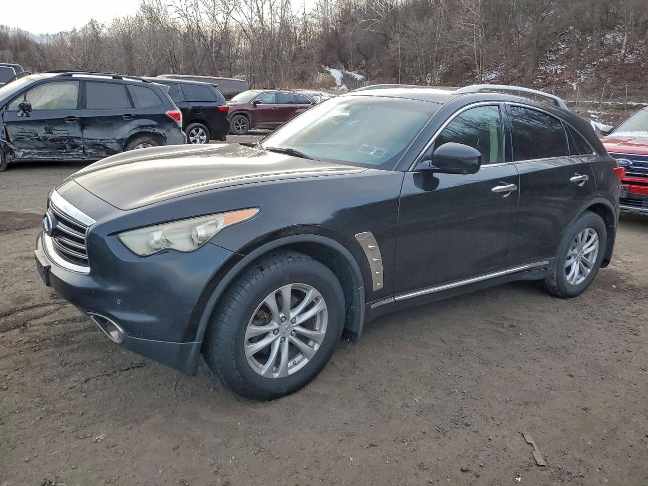 INFINITI FX35